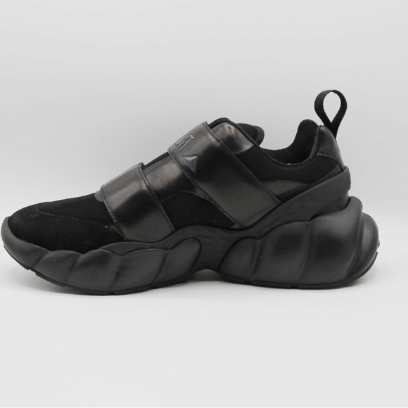 MCM Shoes - Picture 9 of 10